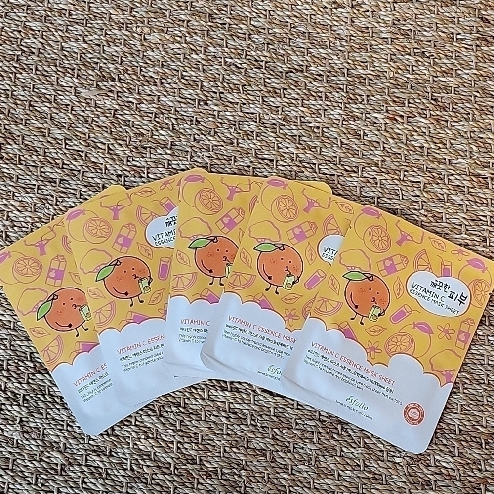 Esfolio Vitamin C essence Mask Sheets set of 5.  .85 fl. oz. in each one